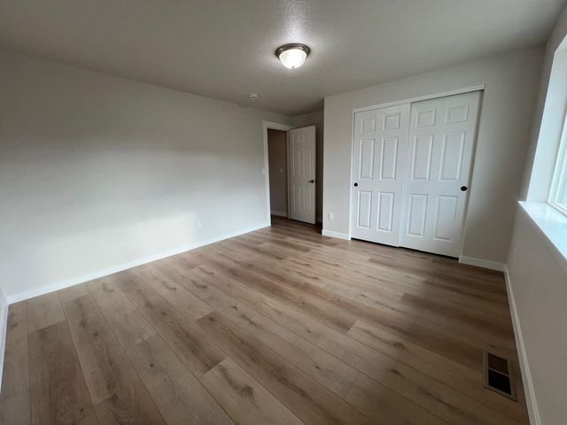 537 SE Ponderosa Drive, Madras, OR 97741