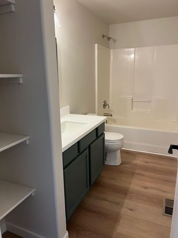 537 SE Ponderosa Drive, Madras, OR 97741