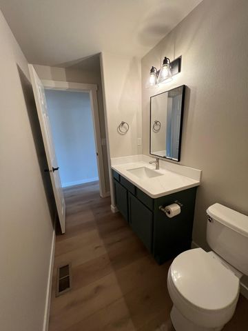 537 SE Ponderosa Drive, Madras, OR 97741