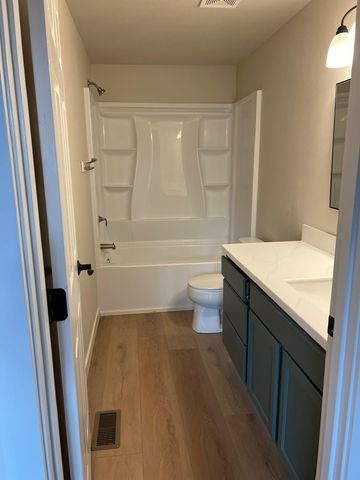 537 SE Ponderosa Drive, Madras, OR 97741