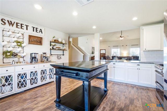 462 Moonvine Way, New Braunfels, TX 78130