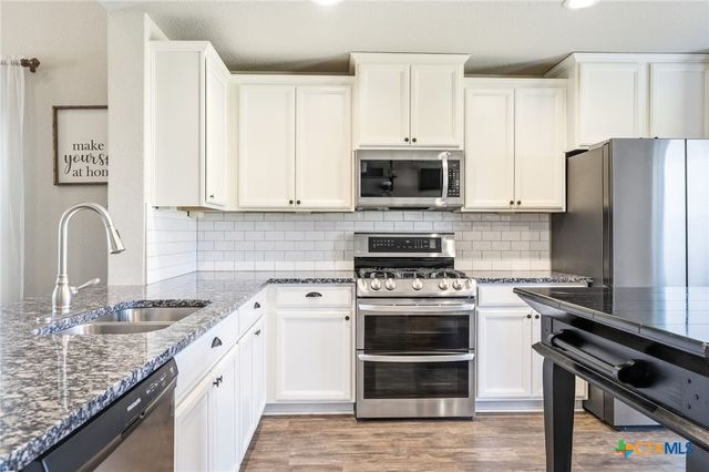 462 Moonvine Way, New Braunfels, TX 78130