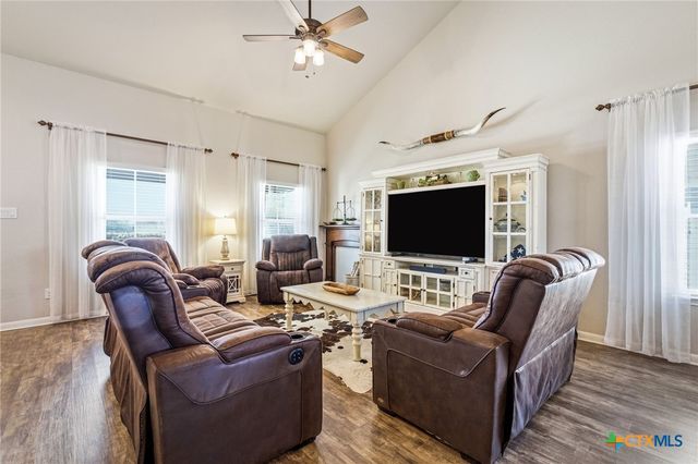 462 Moonvine Way, New Braunfels, TX 78130