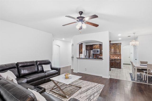 2529 Louis Lane, Lewisville, TX 75056