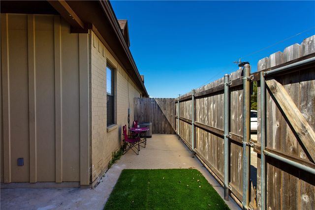 3322 General Parkway, College Station, TX 77845