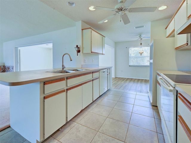 1537 CREST DRIVE, Englewood, FL 34223