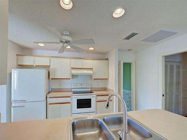 1537 CREST DRIVE, Englewood, FL 34223