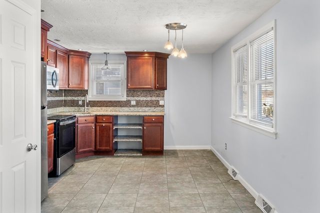 28 Frost Ave, Brockton, MA 02301