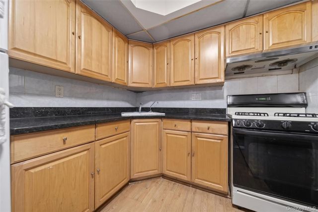 140-44 34th Avenue 2C, Flushing, NY 11354