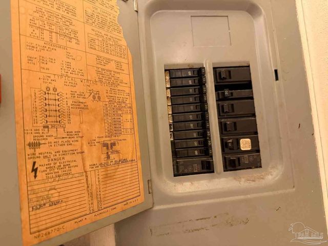 408 Labree Rd, Pensacola, FL 32507