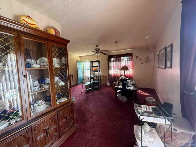 408 Labree Rd, Pensacola, FL 32507