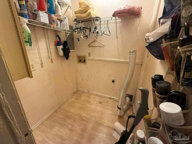 408 Labree Rd, Pensacola, FL 32507