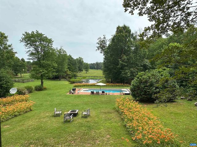 604 COLES ROLLING RD, Scottsville, VA 24590