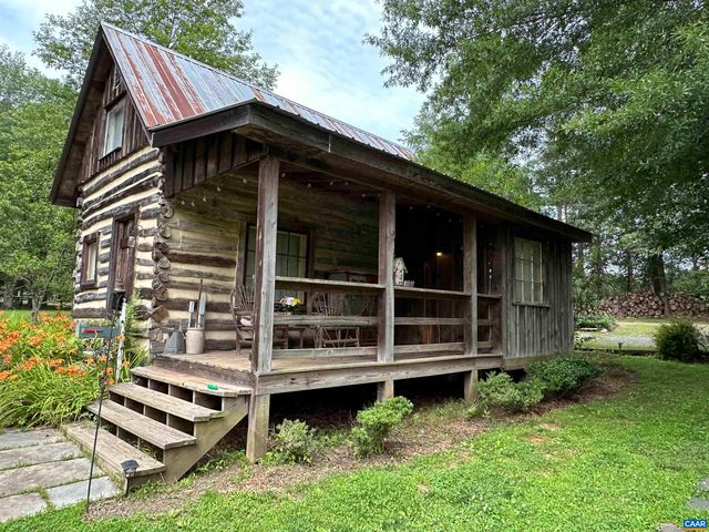604 COLES ROLLING RD, Scottsville, VA 24590