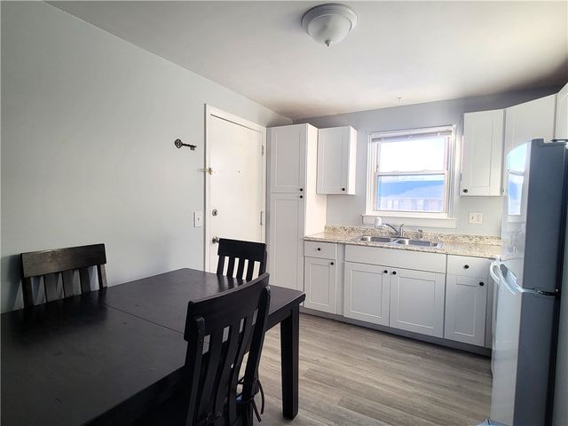 70 Carroll Avenue 303, Newport, RI 02840