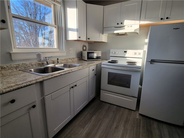 70 Carroll Avenue 303, Newport, RI 02840