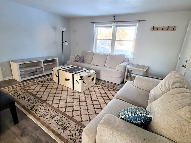 70 Carroll Avenue 303, Newport, RI 02840