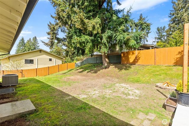 316 S 308th Street, Federal Way, WA 98003