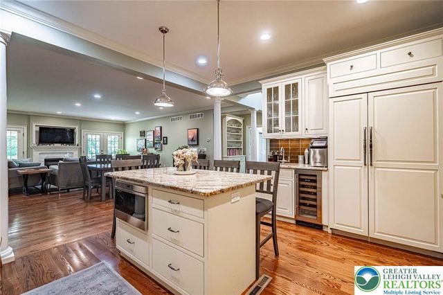 2061 Forge Run, Bethlehem City, PA 18015