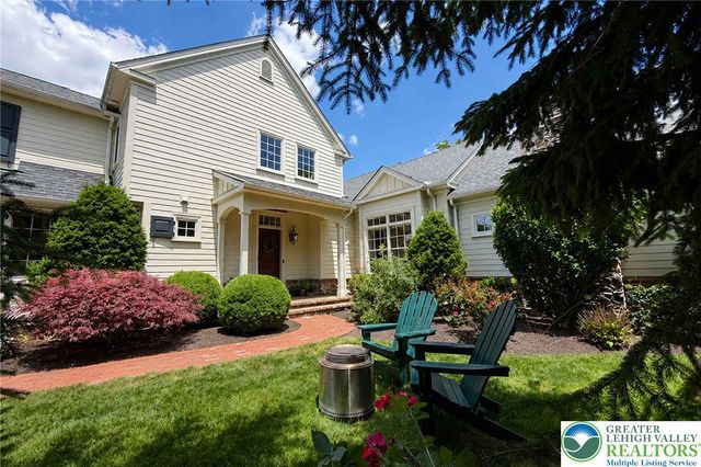 2061 Forge Run, Bethlehem City, PA 18015