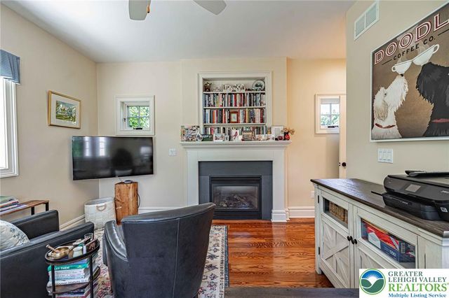 2061 Forge Run, Bethlehem City, PA 18015