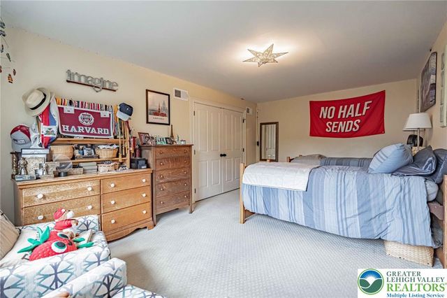 2061 Forge Run, Bethlehem City, PA 18015