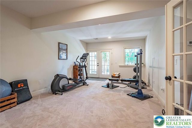 2061 Forge Run, Bethlehem City, PA 18015