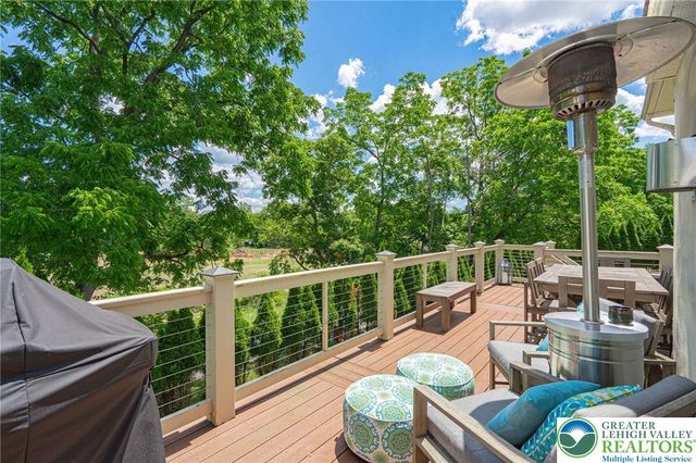 2061 Forge Run, Bethlehem City, PA 18015