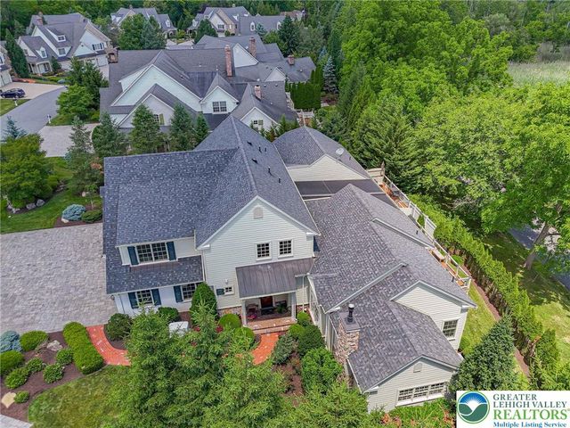 2061 Forge Run, Bethlehem City, PA 18015