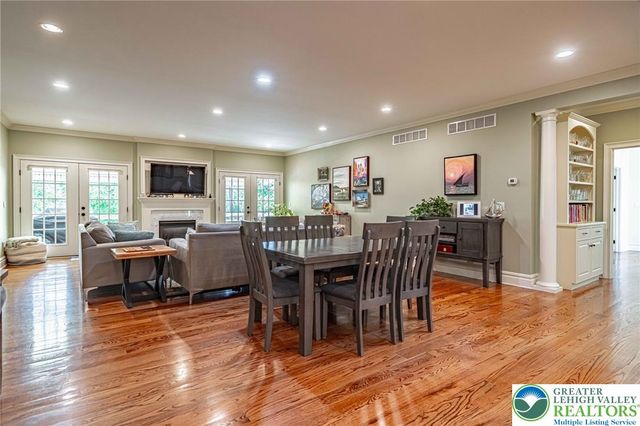 2061 Forge Run, Bethlehem City, PA 18015
