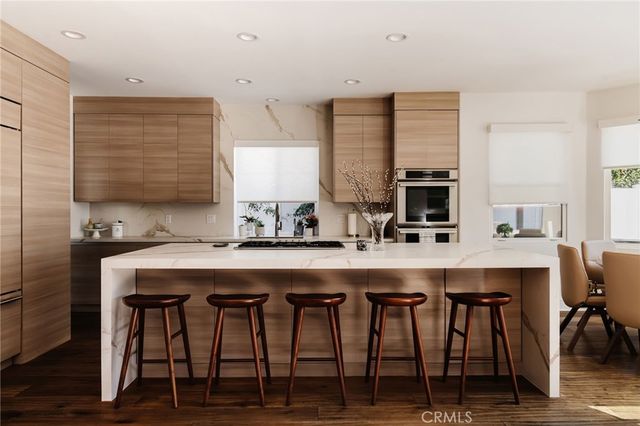 1510 10th, Manhattan Beach, CA 90266