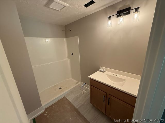 8022 Hudson Lane, Georgetown, IN 47122