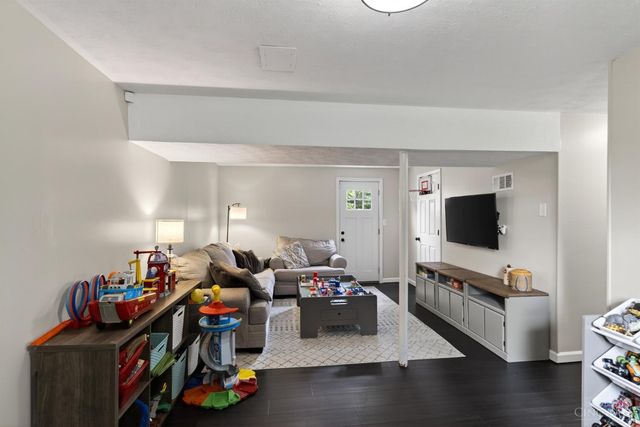 10626 West Road, Harrison, OH 45030