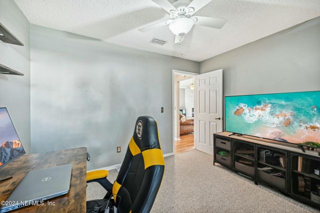 8064 KILWINNING Lane, Jacksonville, FL 32244