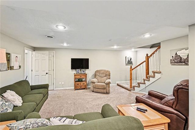 15610 W 145th Street, Olathe, KS 66062