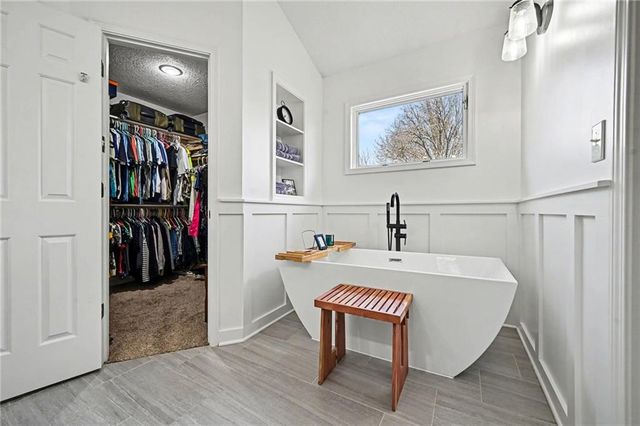 15610 W 145th Street, Olathe, KS 66062