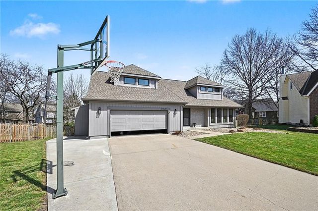 15610 W 145th Street, Olathe, KS 66062