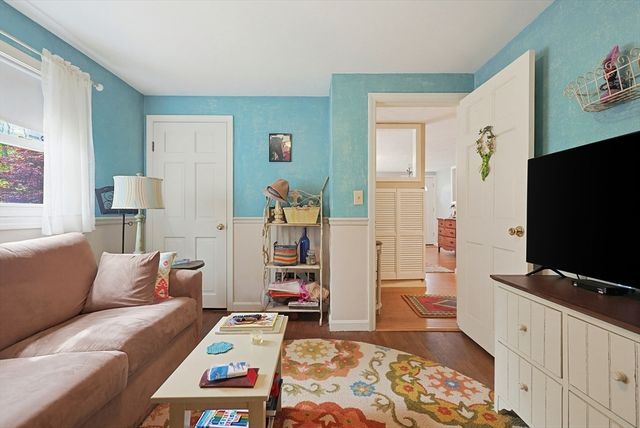 81 Florida Ave, Bellingham, MA 02019