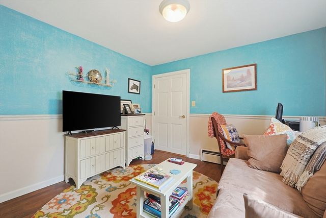 81 Florida Ave, Bellingham, MA 02019