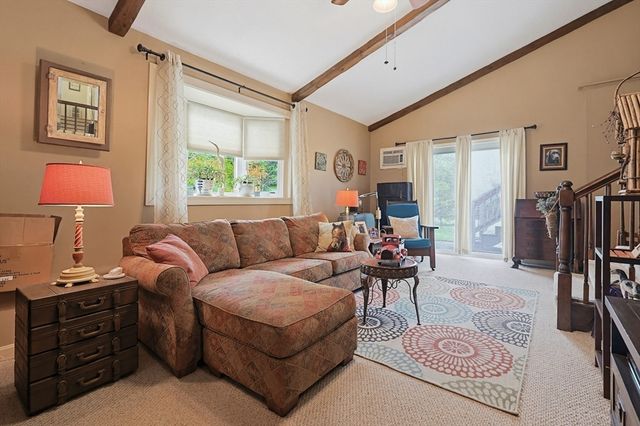 81 Florida Ave, Bellingham, MA 02019