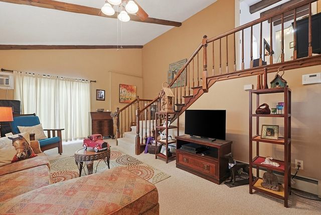 81 Florida Ave, Bellingham, MA 02019