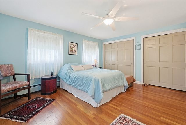 81 Florida Ave, Bellingham, MA 02019