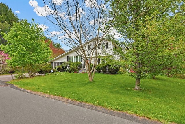 81 Florida Ave, Bellingham, MA 02019