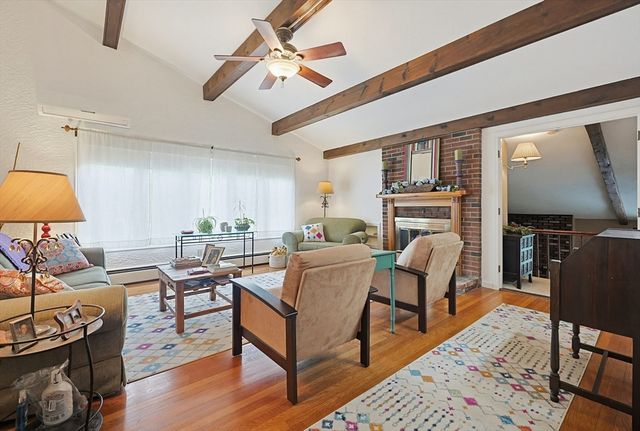 81 Florida Ave, Bellingham, MA 02019