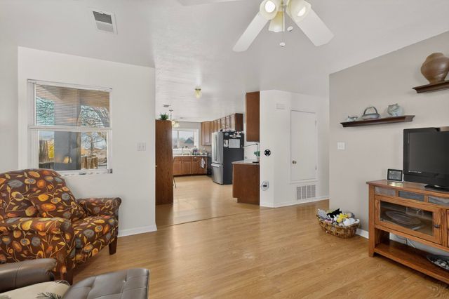 593 Clayton Meadows Drive NE, Rio Rancho, NM 87144