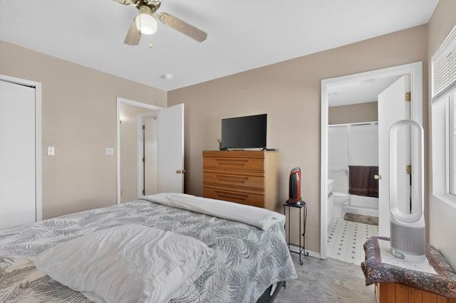 593 Clayton Meadows Drive NE, Rio Rancho, NM 87144