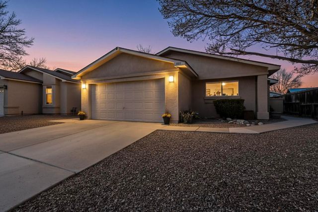 593 Clayton Meadows Drive NE, Rio Rancho, NM 87144