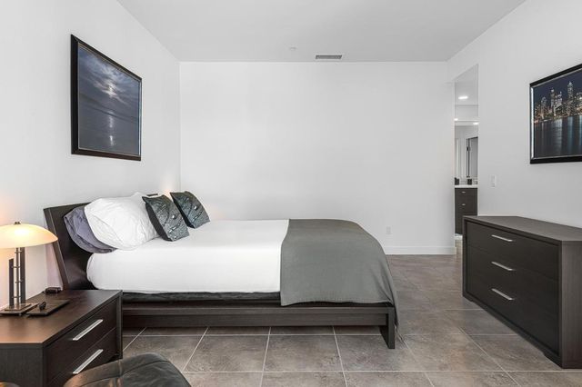 425 Suave Lane, Palm Springs, CA 92262