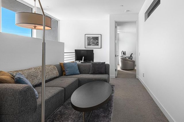 425 Suave Lane, Palm Springs, CA 92262