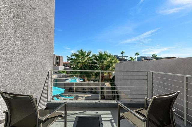 425 Suave Lane, Palm Springs, CA 92262